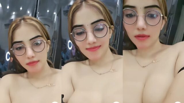 MMS of Desi College Girl Squeezing Her Perfect Boobs on Tango Live
